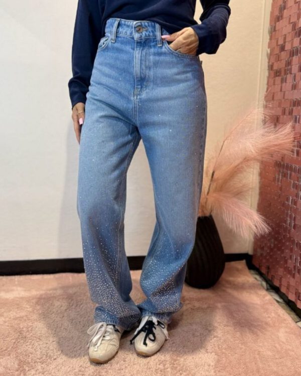 Jeans VICOLO modello DUBAI con strass