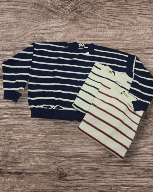 Pull VICOLO a righe con rotture