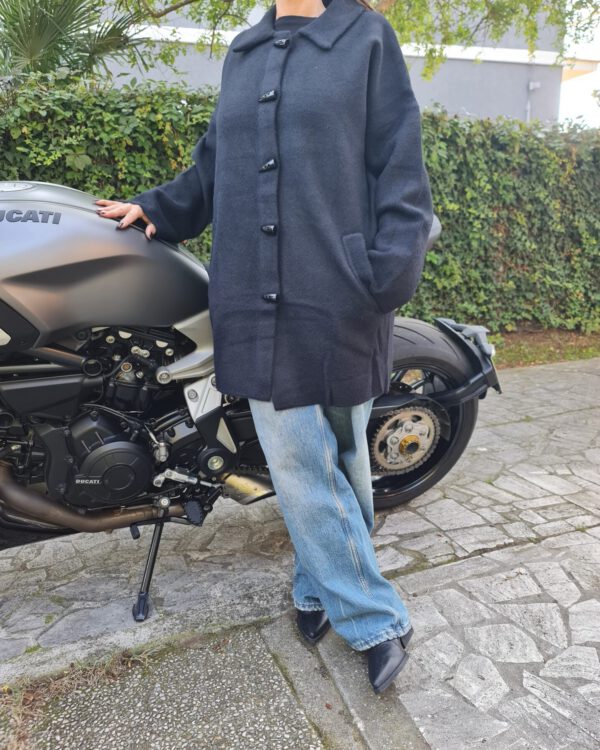 Cappotto BEJADE in panno con alamari in tinta, NERO